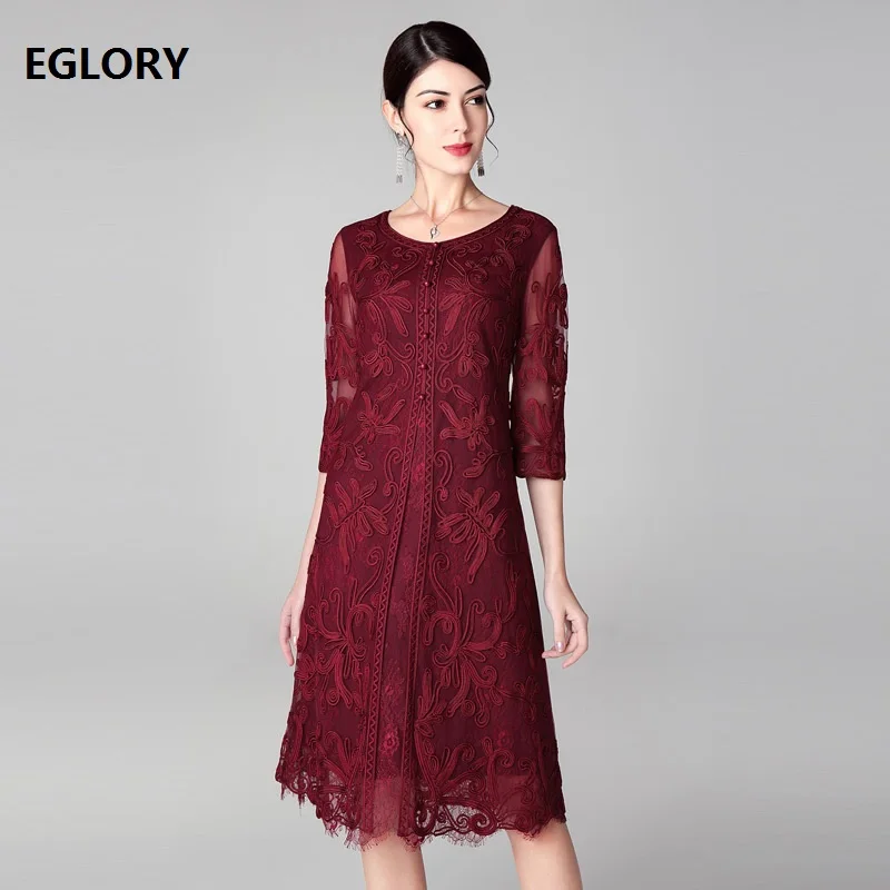 Top Quality Brand Lace Embroidery Dress New 1950s Style Women Allover Lace Elegant Mid-Calf Length Lace Party Vintage Dress 4xl
Top Quality Brand Lace Embroidery Dress New 1950s Style Women Allover Lace Elegant Mid-Calf Length Lace Party Vintage Dress 4xl