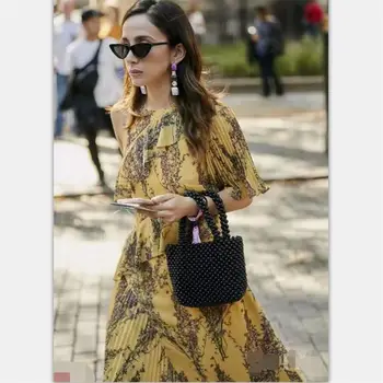 Women Runway Dress 2019 High Quality Spring Summer O-Neck Short Sleeve Print Patchwork Pleated Elegant Ladies Dresses Vestidos
Women Runway Dress 2019 High Quality Spring Summer O-Neck Short Sleeve Print Patchwork Pleated Elegant Ladies Dresses Vestidos