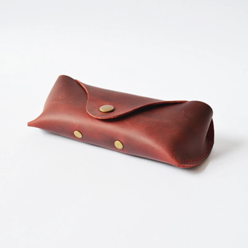 Hand-made Hight Quality PU leather Retro Eyewear Case Black Red Yellow Glasses case 17*7*2cm
Hand-made Hight Quality PU leather Retro Eyewear Case Black Red Yellow Glasses case 17*7*2cm