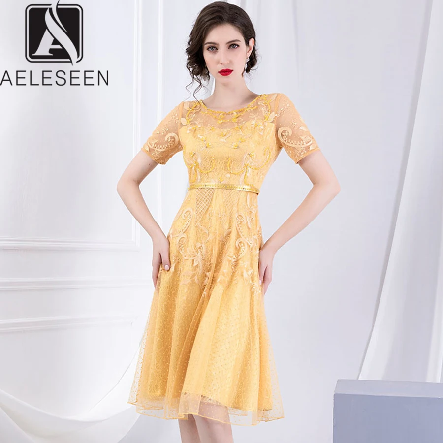AELESEEN 2019 New Fashion Vintage Dresses Women Luxury Beading Elegant Embroidery Mesh Three Colors 3XL Plus Size Midi Dress
AELESEEN 2019 New Fashion Vintage Dresses Women Luxury Beading Elegant Embroidery Mesh Three Colors 3XL Plus Size Midi Dress
