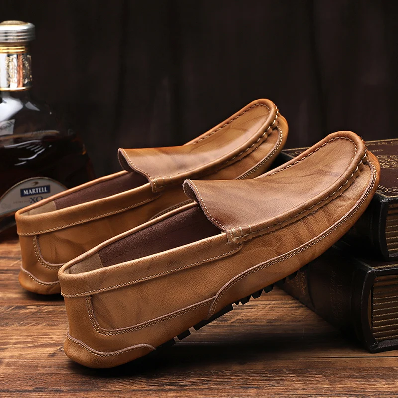 Cow Genuine leather Loafers men casual shoes soft bee boat shoes Plus size 38-48 Luxury Brand slip on male Autumn lazy footwear
Cow Genuine leather Loafers men casual shoes soft bee boat shoes Plus size 38-48 Luxury Brand slip on male Autumn lazy footwear