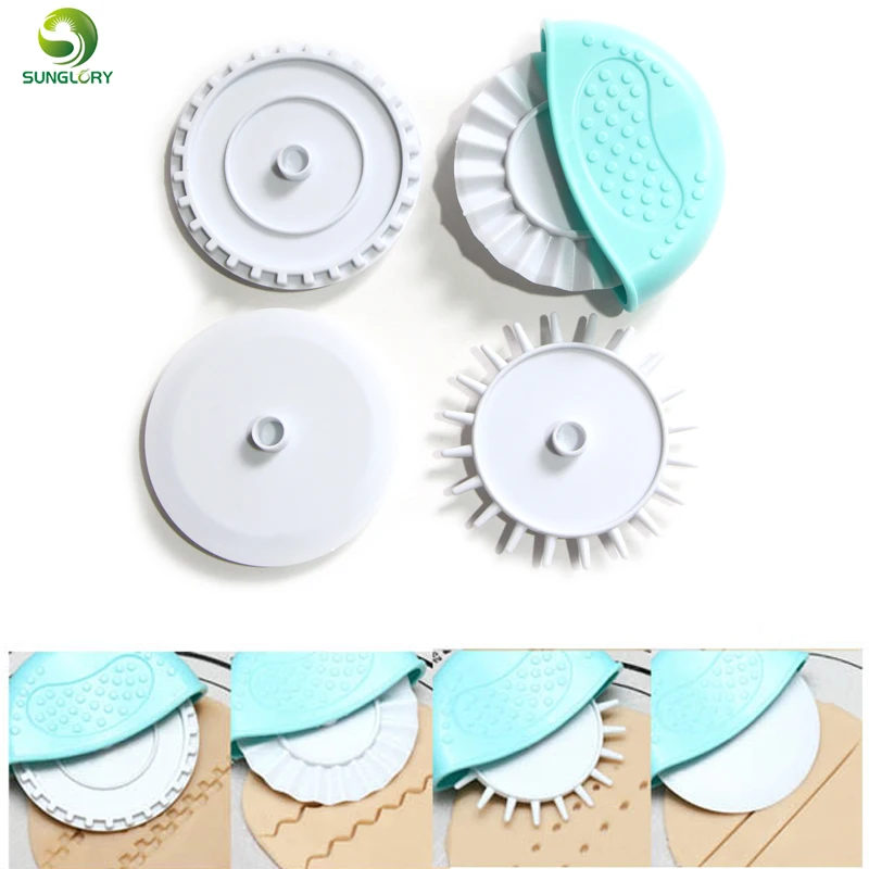4PCS Fondant Embosser Roller Set Fondant Strip Ribbon Cutter Sugarcraft Plastic Cake Rolling Pin Baking Cake Decorating Tools
4PCS Fondant Embosser Roller Set Fondant Strip Ribbon Cutter Sugarcraft Plastic Cake Rolling Pin Baking Cake Decorating Tools