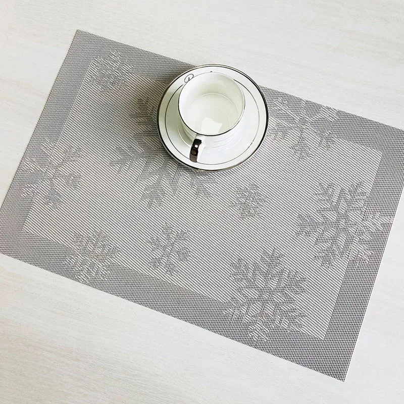 ONEUP 4pcs/lot Christmas Snowflake placemats Waterproof non-slip anti-scald table mat simple European style placemat
ONEUP 4pcs/lot Christmas Snowflake placemats Waterproof non-slip anti-scald table mat simple European style placemat