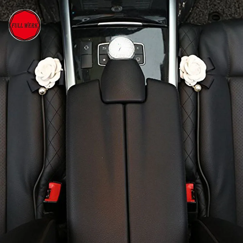 2pcs Car Charm PU Leather Vehicle Seat Gap Filler Hand Brake Slit Leakproof Pad Protector with Camellia Interior Decoration
2pcs Car Charm PU Leather Vehicle Seat Gap Filler Hand Brake Slit Leakproof Pad Protector with Camellia Interior Decoration