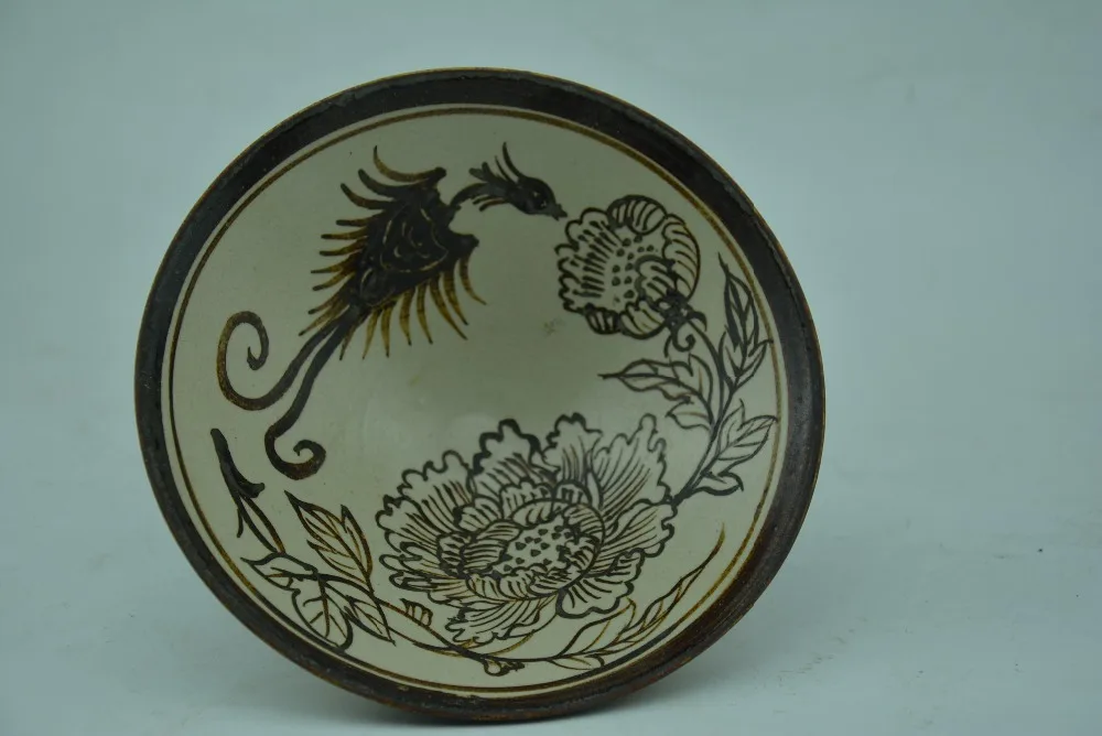 Antique SongDynasty porcelain bowl, CJ ZHOU KILN,flowers&Phoenix bowl,Hand-painted crafts,Collection&Adornment,Free shipping
Antique SongDynasty porcelain bowl, CJ ZHOU KILN,flowers&Phoenix bowl,Hand-painted crafts,Collection&Adornment,Free shipping