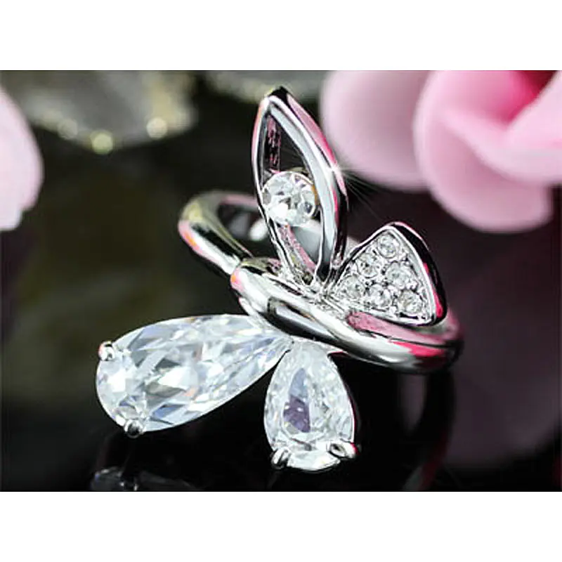 Peacock Star Butterfly Ring use Austrian Crystal - CSR095
Peacock Star Butterfly Ring use Austrian Crystal - CSR095