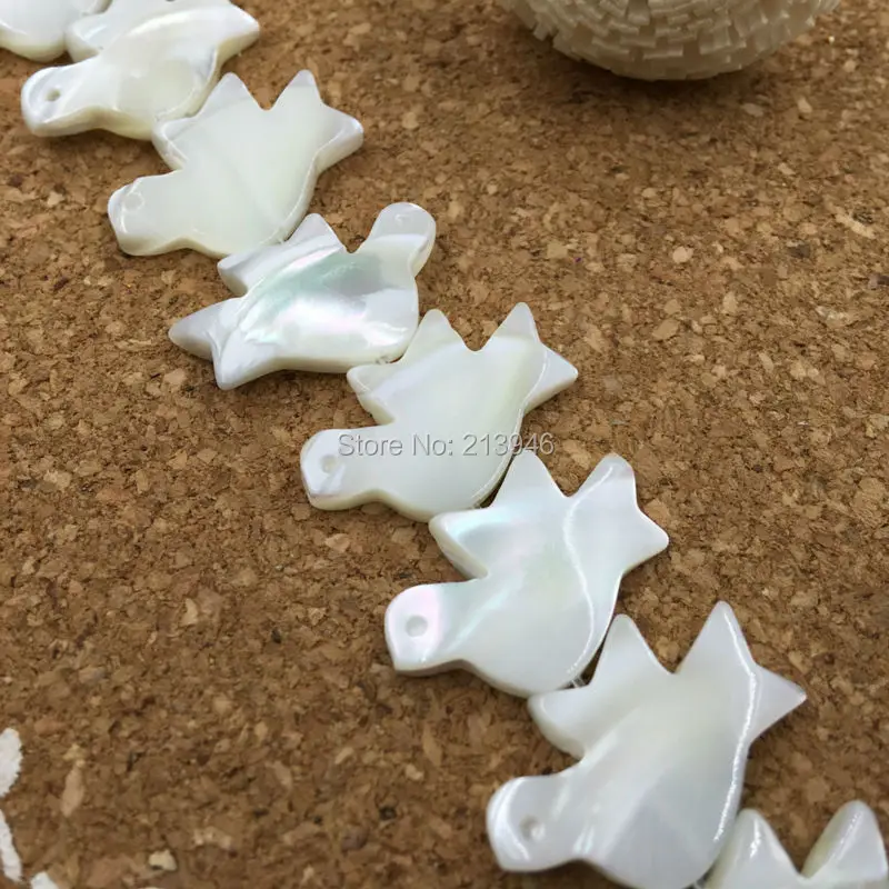 20MM 16Pcs/pack Natural Shell Beads Double-sided Stereo Bird Stone Necklace Pendant Jewelry Beads
20MM 16Pcs/pack Natural Shell Beads Double-sided Stereo Bird Stone Necklace Pendant Jewelry Beads