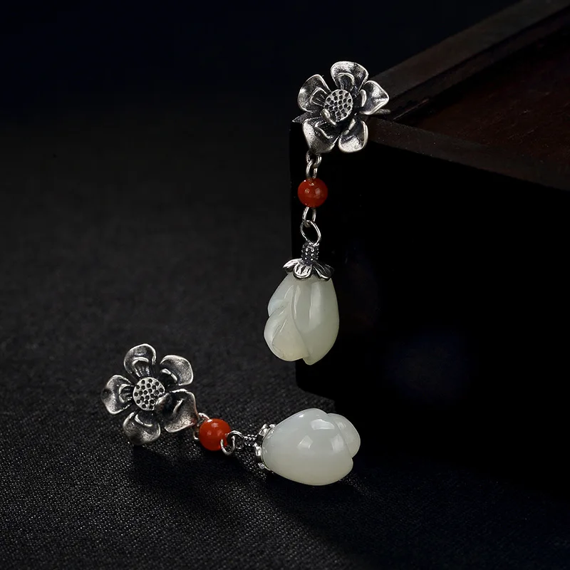 

S925 Pure Silver Natural Hetian Jade White Jade South Red Inlaid Plum Blossom Lady High-end Earrings Earrings Wholesale