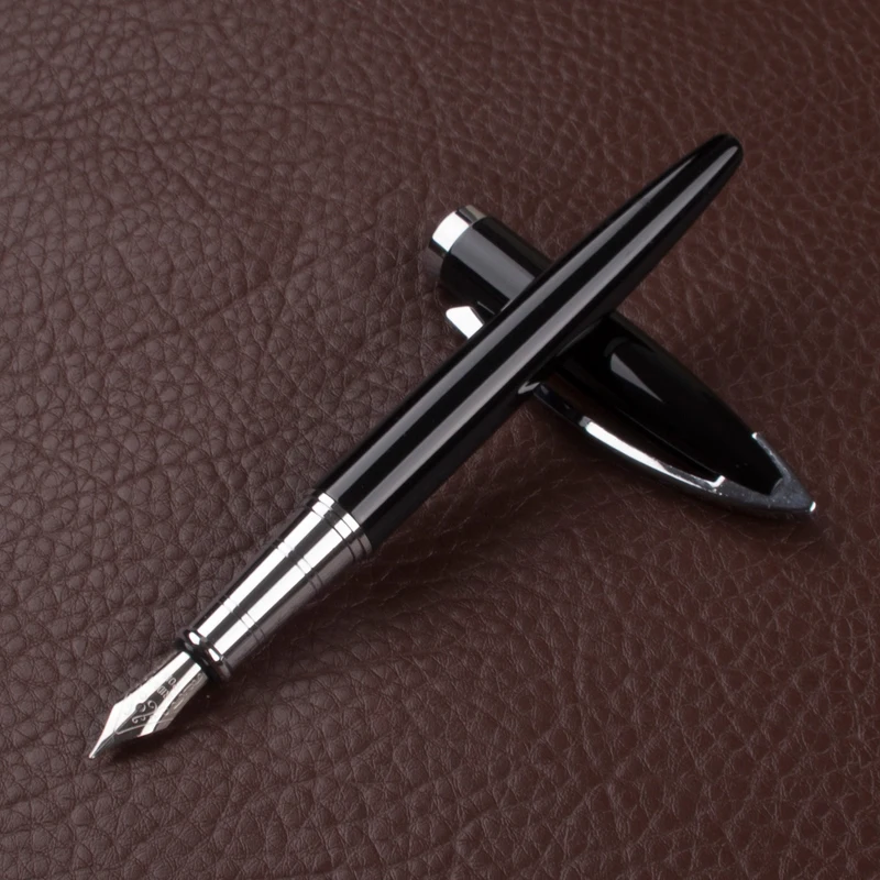caneta Classic Black and Silver Fountain Pen with 0.5mm Iridium Nib The Best Business Gift Pen Metal Ink Pens Free Shipping
caneta Classic Black and Silver Fountain Pen with 0.5mm Iridium Nib The Best Business Gift Pen Metal Ink Pens Free Shipping