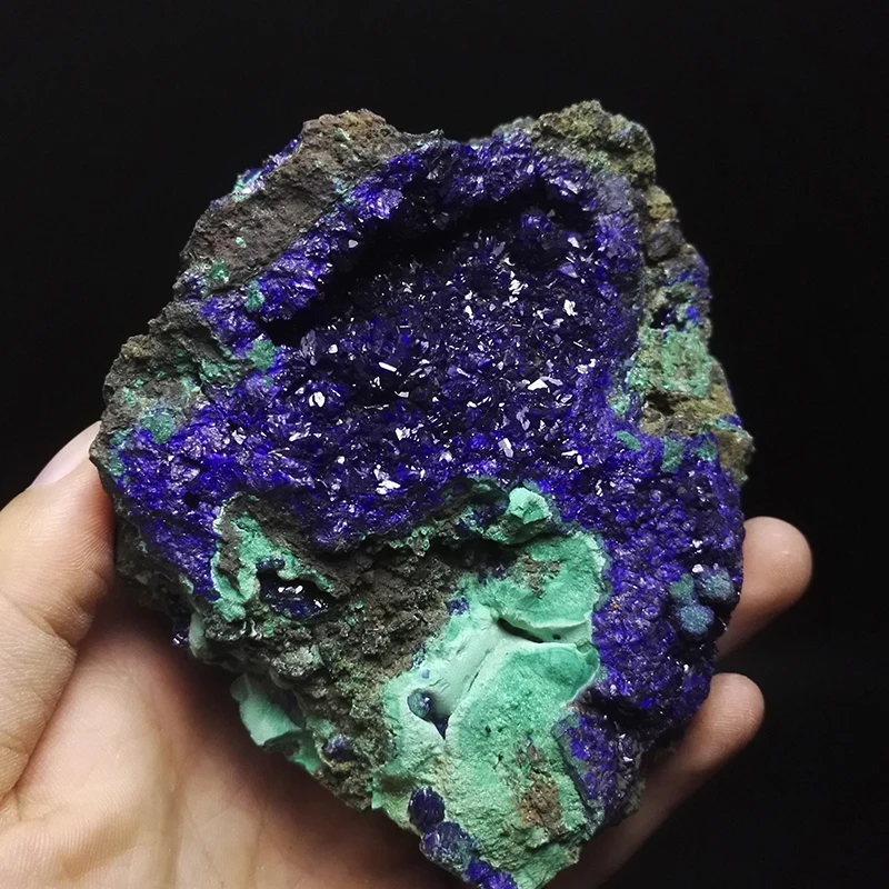820g NATURAL Stones and Minerals malachiteore azurite crystal specimens blue ore A11 53
820g NATURAL Stones and Minerals malachiteore azurite crystal specimens blue ore A11 53
