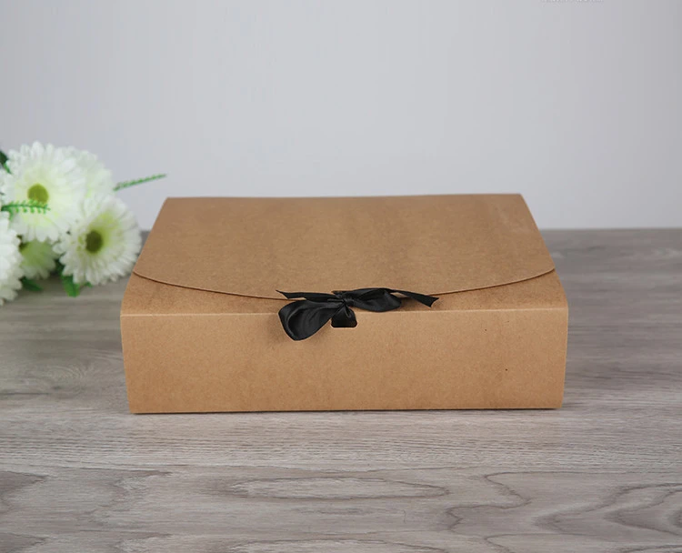 50pcs 31x25.5x.8cm large brown paper gift box big size kraft cardboard boxes large size white paper box for T shirt
50pcs 31x25.5x.8cm large brown paper gift box big size kraft cardboard boxes large size white paper box for T shirt