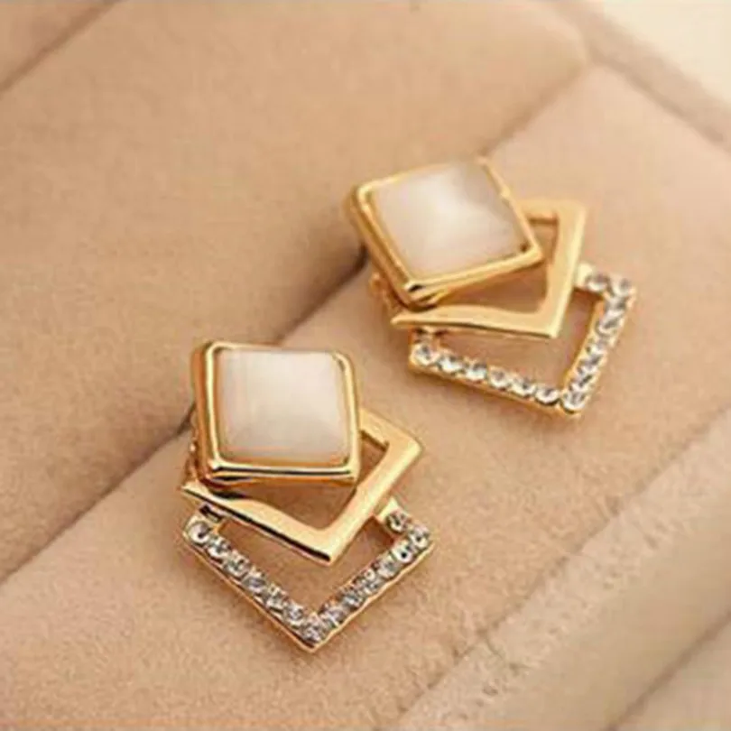 Brinco Earing Korean Fashion Personality For Cat 's Eye Three - Dimensional Box Temperament Earrings Geometric Female Wholesale
Brinco Earing Korean Fashion Personality For Cat 's Eye Three - Dimensional Box Temperament Earrings Geometric Female Wholesale
