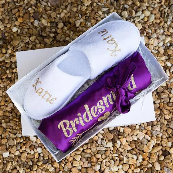 personalized glitter wedding Bride Bridesmaid satin pajamas robes with slippers bridal shower kiminos sets party favors gifts
personalized glitter wedding Bride Bridesmaid satin pajamas robes with slippers bridal shower kiminos sets party favors gifts