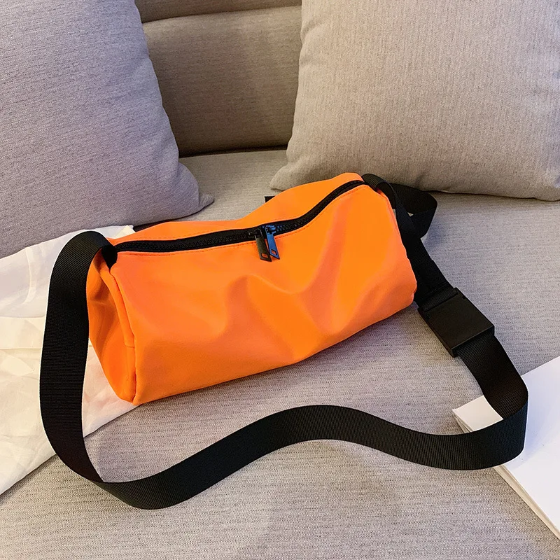 Hip-hop wind small bag female 2019 Korean fashion casual shoulder Messenger bag Joker large capacity pillow bag
Hip-hop wind small bag female 2019 Korean fashion casual shoulder Messenger bag Joker large capacity pillow bag