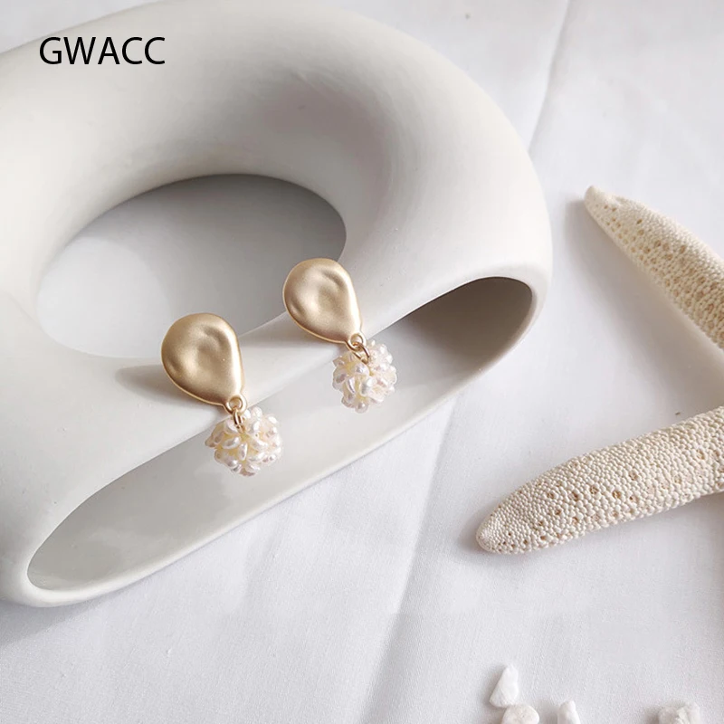 GWACC 2019 NEW Design Minimalist Matte Gold Pearl Ball Drop Earrings For Women Girls Korea INS Simple Style Fashion Jewelry boho
GWACC 2019 NEW Design Minimalist Matte Gold Pearl Ball Drop Earrings For Women Girls Korea INS Simple Style Fashion Jewelry boho