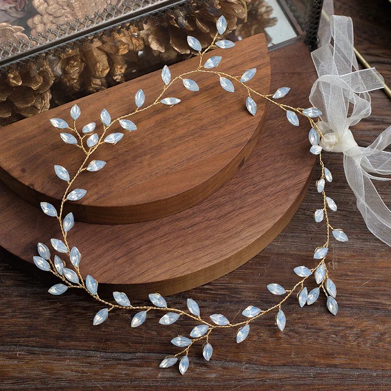 Western Wedding Head Jewelry Headdress For Bride Handmade Crystal Leaf Hair Accessories Crown Floral Rhinestone Hair Ornaments
Western Wedding Head Jewelry Headdress For Bride Handmade Crystal Leaf Hair Accessories Crown Floral Rhinestone Hair Ornaments