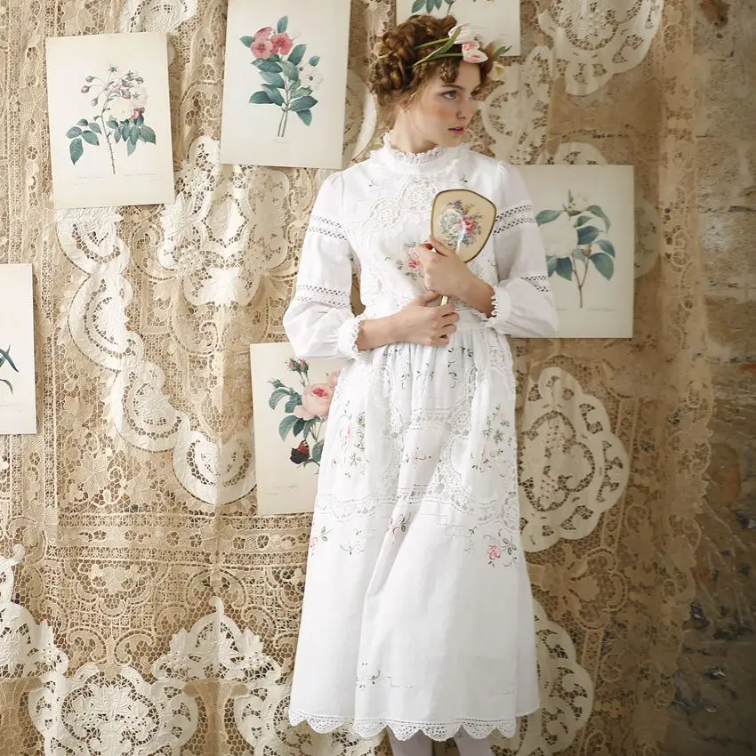 LYNETTE'S CHINOISERIE Autumn Original Design Women Limited Edition Antique Crochet Embroidered Patchwork Vintage Princess Dress
LYNETTE'S CHINOISERIE Autumn Original Design Women Limited Edition Antique Crochet Embroidered Patchwork Vintage Princess Dress