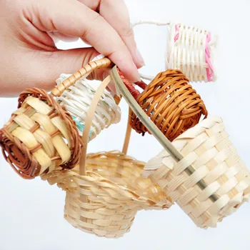 BJD doll accessories mini hand woven small bamboo basket rattan basket BJD props - blyth momoko azone lati
BJD doll accessories mini hand woven small bamboo basket rattan basket BJD props - blyth momoko azone lati