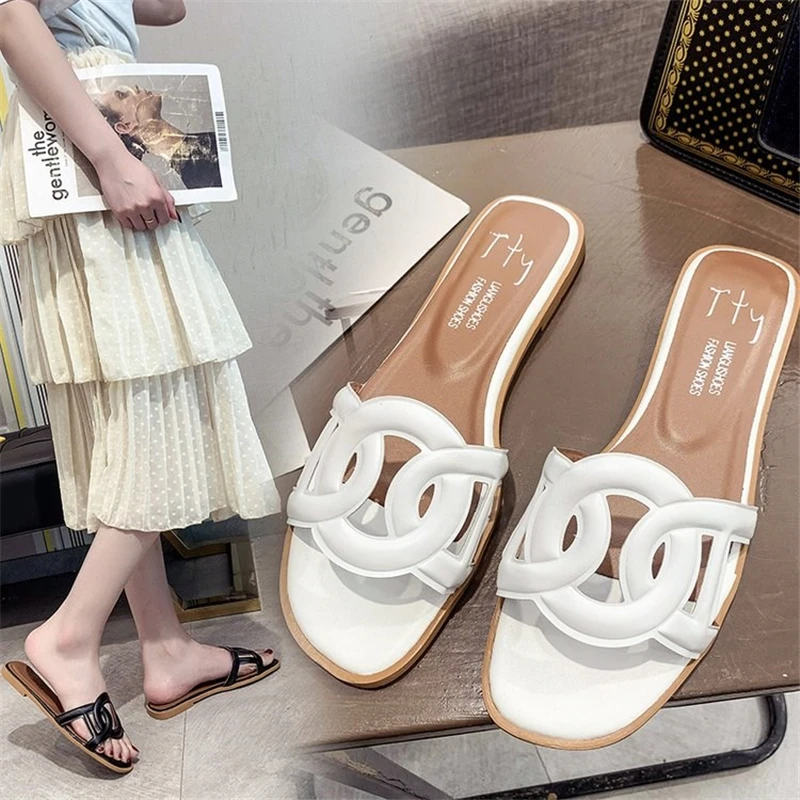 2019 summer new women's shoes fashion wear travel C-type beach shoes sandals slip wear-resistant soft bottom word slippers
2019 summer new women's shoes fashion wear travel C-type beach shoes sandals slip wear-resistant soft bottom word slippers