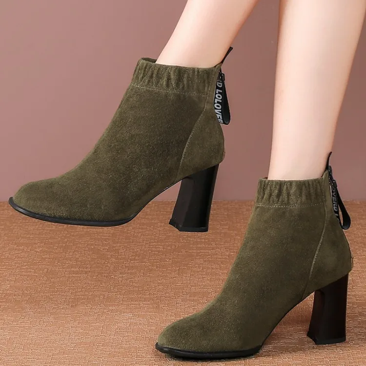MLJUESE 2020 women ankle boots Kid Suede zippers green color pleated winter short plush high heel boots women boots size 43
MLJUESE 2020 women ankle boots Kid Suede zippers green color pleated winter short plush high heel boots women boots size 43