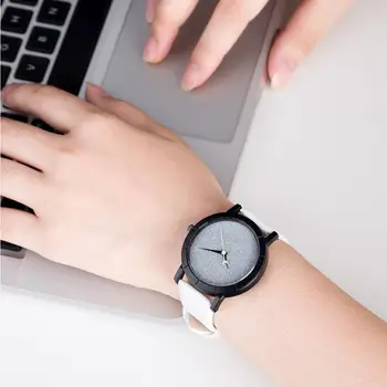 LinTimes Women Men Couples Watches White Black Color Leather Strap Simple Casual All-match Quartz Wrist Watch For Lovers
LinTimes Women Men Couples Watches White Black Color Leather Strap Simple Casual All-match Quartz Wrist Watch For Lovers