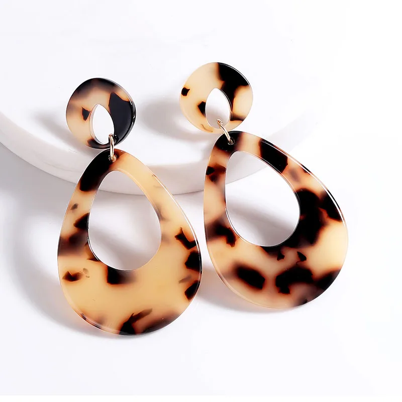 Earrings For Women Boho Water Drop Hollow Acrylic Pendant Hanging Classic Leopard Dangle Long Earrings Geometry Teardrop Jewelry 
Earrings For Women Boho Water Drop Hollow Acrylic Pendant Hanging Classic Leopard Dangle Long Earrings Geometry Teardrop Jewelry