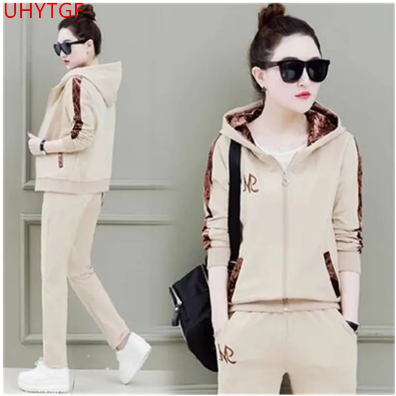 Leisure Sporting suit set Spring autumn New Plus size woman suit 3-piece set set top and pants Hooded tracksuit for women 585
Leisure Sporting suit set Spring autumn New Plus size woman suit 3-piece set set top and pants Hooded tracksuit for women 585