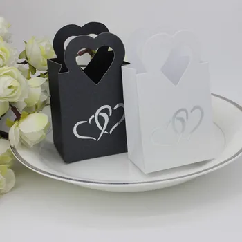 100pcs New European Style candy bag love hearts White / Black candy box Paper Handbag Biscuit Gift Boxes Party Wedding Favors 
100pcs New European Style candy bag love hearts White / Black candy box Paper Handbag Biscuit Gift Boxes Party Wedding Favors