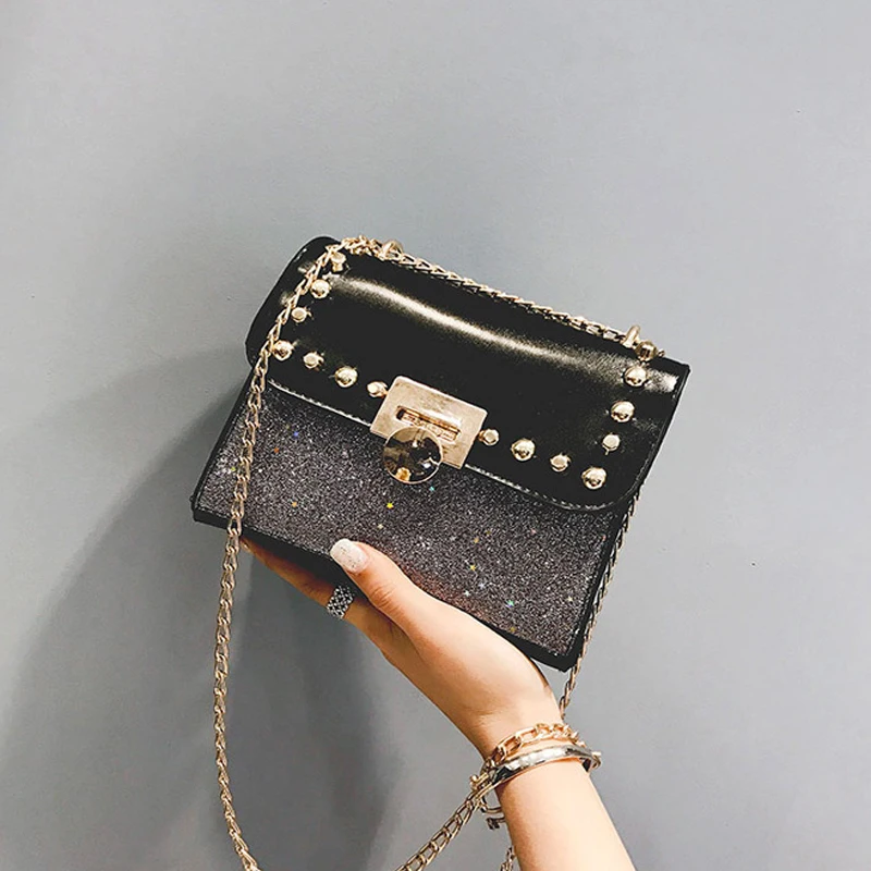 Small Light Chain Bag Fashion Radium Rivet Bright Single Shoulder Crossing Women's Bag 2019 Purses and Handbags Messenger Bag
Small Light Chain Bag Fashion Radium Rivet Bright Single Shoulder Crossing Women's Bag 2019 Purses and Handbags Messenger Bag