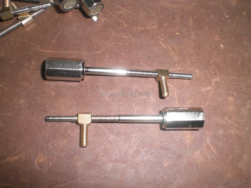 2 PCs CELLO bow Screw(3/4-4/4) 001#
2 PCs CELLO bow Screw(3/4-4/4) 001#