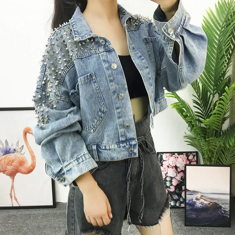 2019 Spring Casual Street Style Denim Jacket Women Loose Rivets Jean High Waist Jackets Ladies Punk Style
2019 Spring Casual Street Style Denim Jacket Women Loose Rivets Jean High Waist Jackets Ladies Punk Style