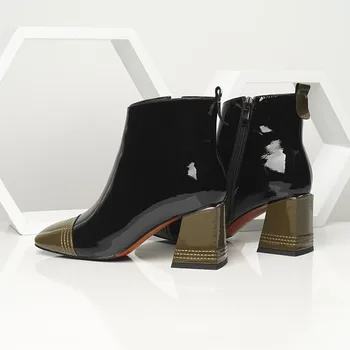 GPOKHDS 2019 women ankle boots Cow leather winter short plush zippers green color square toe high heels boots
GPOKHDS 2019 women ankle boots Cow leather winter short plush zippers green color square toe high heels boots