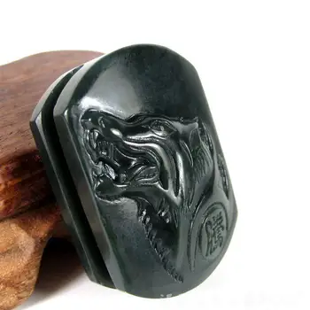 Hetian jade belt buckle jade wolf head jade waist button genuine jade buckle overbearing male money
Hetian jade belt buckle jade wolf head jade waist button genuine jade buckle overbearing male money
