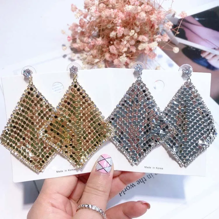 Bamos Female Girls Big Dangle Earrings Siver/Gold Color Drop Earrings For Women Fashion Love Wedding Jewelry Accessories
Bamos Female Girls Big Dangle Earrings Siver/Gold Color Drop Earrings For Women Fashion Love Wedding Jewelry Accessories