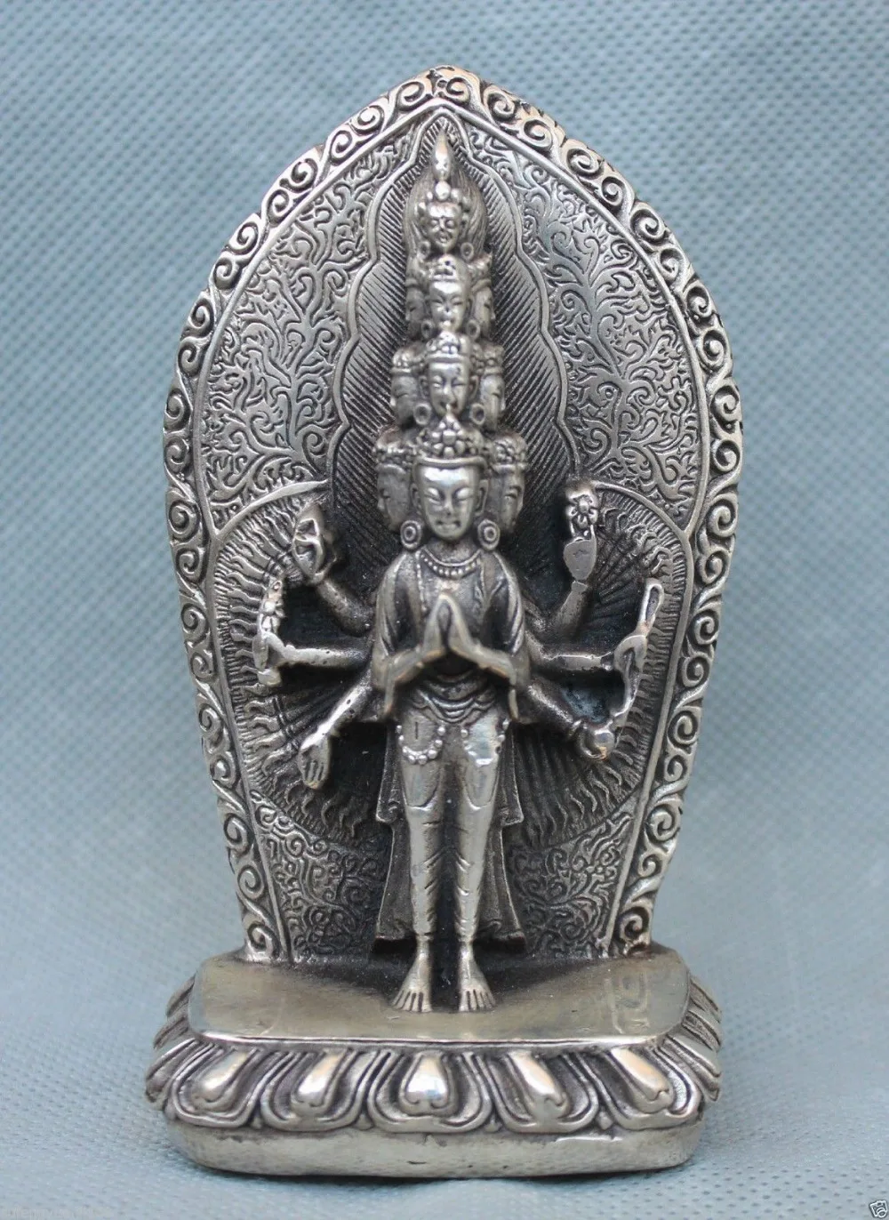 H 155mm Decorated Tibetan Buddhism Silver 1000 Arms Avalokiteshvara of Goddess Guan Yin Decoration real Silver Brassroom Art
H 155mm Decorated Tibetan Buddhism Silver 1000 Arms Avalokiteshvara of Goddess Guan Yin Decoration real Silver Brassroom Art