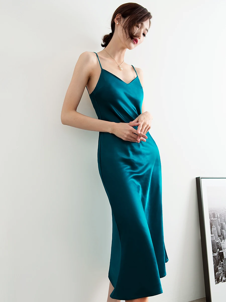 Cakucool Summer Satin Slip Dress Spaghetti Strap Vintage Slim Vestido Brief Elegant Beach Mid Long Silk Dresses Sundress 5color
Cakucool Summer Satin Slip Dress Spaghetti Strap Vintage Slim Vestido Brief Elegant Beach Mid Long Silk Dresses Sundress 5color