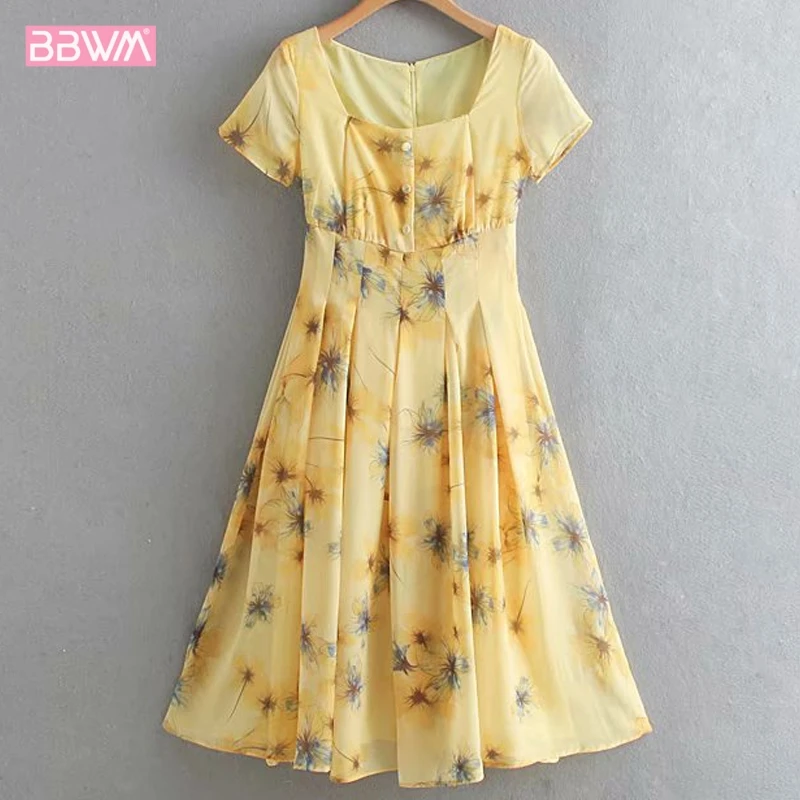 2019 summer new slim slimming wild short-sleeved square collar retro floral dress female High waist holiday women's dress
2019 summer new slim slimming wild short-sleeved square collar retro floral dress female High waist holiday women's dress