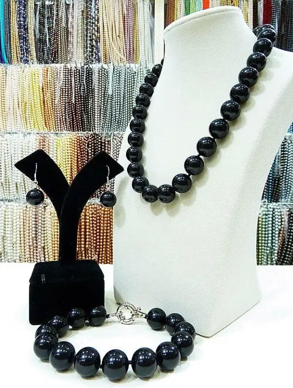 FREE SHIPPING HOT sell new Style >>>> 14mm Black South Sea shell pearl necklace bracelet earrings set
FREE SHIPPING HOT sell new Style >>>> 14mm Black South Sea shell pearl necklace bracelet earrings set