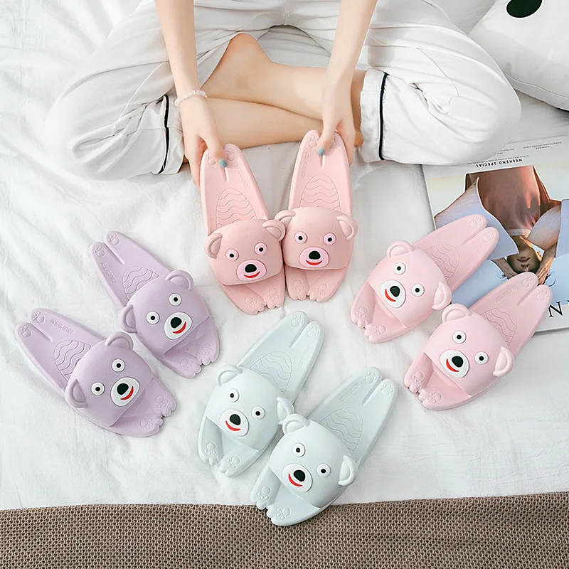 Summer Kids Cartoon Slippers Indoor Non-slip Bathroom Sandals Cute Bear Animal Slippers Beach Flip Flops Women Couple Big Size
Summer Kids Cartoon Slippers Indoor Non-slip Bathroom Sandals Cute Bear Animal Slippers Beach Flip Flops Women Couple Big Size