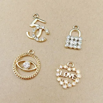 10pcs Rhinestone Pendant Charms Earring Making Handbag Eyes Love Metal Pendant For Bracelets Hair Jewelry Accessory YZ462
10pcs Rhinestone Pendant Charms Earring Making Handbag Eyes Love Metal Pendant For Bracelets Hair Jewelry Accessory YZ462