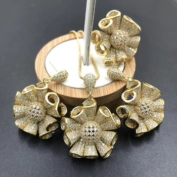Lanyika Jewelry Set Pop Luxury Exaggerated Style Flower Full Zircon Plated Necklace with Earrings and Ring Wedding Trendy Gifts
Lanyika Jewelry Set Pop Luxury Exaggerated Style Flower Full Zircon Plated Necklace with Earrings and Ring Wedding Trendy Gifts