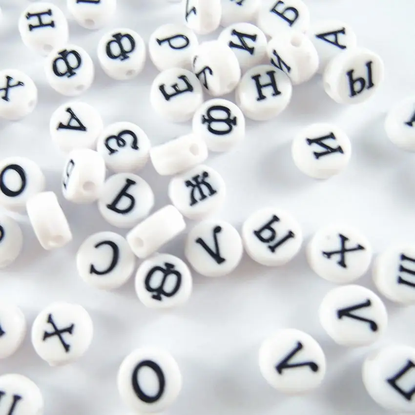 

White letters 500PCs Russian alphabet Acrylic Flat Round Interval Beads for Hand Chain Jewelry DIY Craft 4*7mm Hole: 1~1.5mm