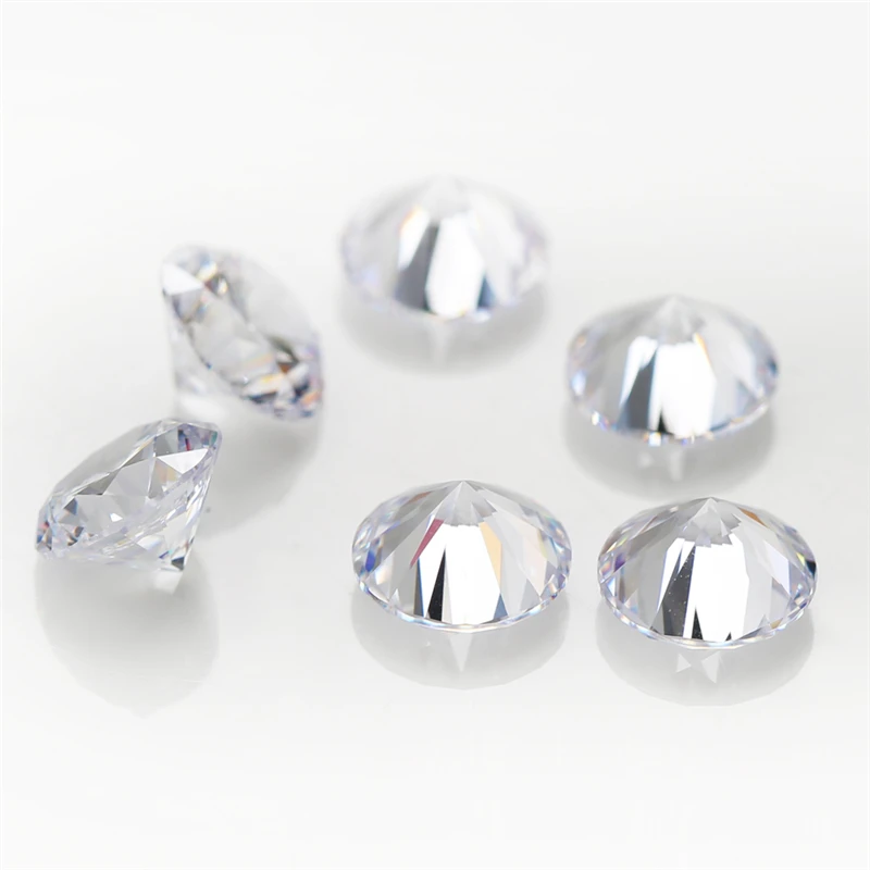 6 Cubic Zirconia Round Whtie (4)