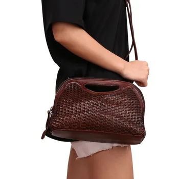 Women Genuine Leather Vintage Small Messenger Bags Fashion Female Hobos Handbags Shoulder Crossbody Bags for lady gift totes bag
Women Genuine Leather Vintage Small Messenger Bags Fashion Female Hobos Handbags Shoulder Crossbody Bags for lady gift totes bag