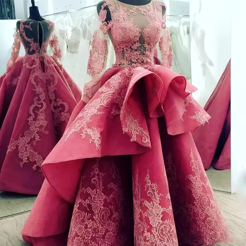 Haute Couture Long Prom Gowns 2018 Dubai Arabic Women Wear Formal Party Dress Long Sleeve Illusion Neck Appliqued Evening Gowns
Haute Couture Long Prom Gowns 2018 Dubai Arabic Women Wear Formal Party Dress Long Sleeve Illusion Neck Appliqued Evening Gowns