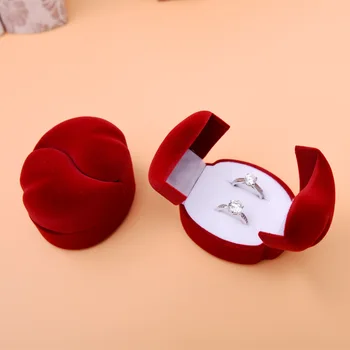 Red Double Door Heart-to-heart Couples On The Ring Box Wedding Supplies Stud Earrings Ring Jewelry Box 3pcs 6.8x5.5x4.5cm
Red Double Door Heart-to-heart Couples On The Ring Box Wedding Supplies Stud Earrings Ring Jewelry Box 3pcs 6.8x5.5x4.5cm