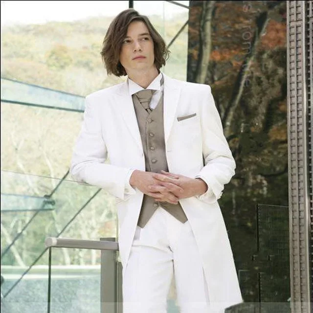 2018 New Spring Formal White Shawl Lapel Groom Tuxedos Retro Customized Groomsmen Slim Fit Men Suits (Jacket+Pants+Vest)
2018 New Spring Formal White Shawl Lapel Groom Tuxedos Retro Customized Groomsmen Slim Fit Men Suits (Jacket+Pants+Vest)