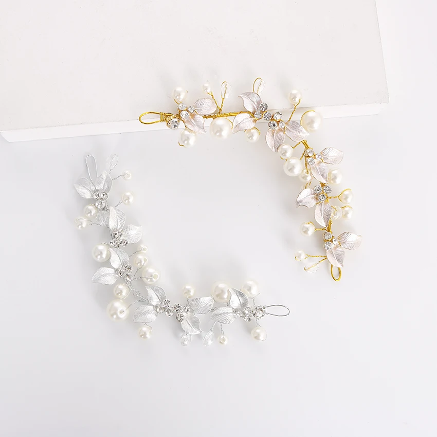 Xinyun New Handmade Leaves Headband Elegant Simulation Pearl Bride Wedding Hair Accessories Shiny Rhinestone Headband Decoration
Xinyun New Handmade Leaves Headband Elegant Simulation Pearl Bride Wedding Hair Accessories Shiny Rhinestone Headband Decoration