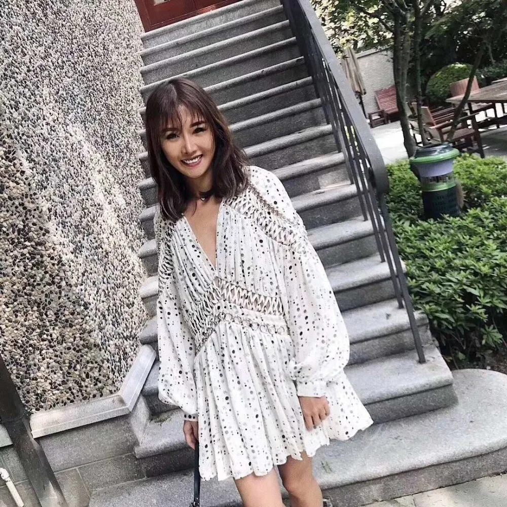 EXCOSMIC New Summer V-Neck Mini Beach Style Dot Hollow-Out Lace Boho Dress Women Lantern Sleeve Embroidery Runway Dresses 2019SS
EXCOSMIC New Summer V-Neck Mini Beach Style Dot Hollow-Out Lace Boho Dress Women Lantern Sleeve Embroidery Runway Dresses 2019SS