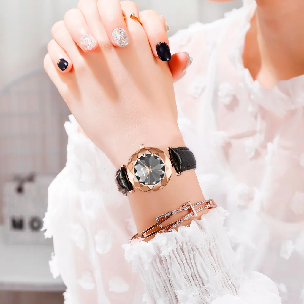Women's Watches Luxury Rhombus Convex Glass Leather Belt Business Watches Fashion Diamond Ladies Sky Watch reloj mujer
Women's Watches Luxury Rhombus Convex Glass Leather Belt Business Watches Fashion Diamond Ladies Sky Watch reloj mujer